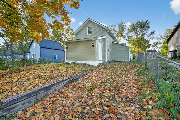 1621 Des Moines Street, Des Moines, IA 50316