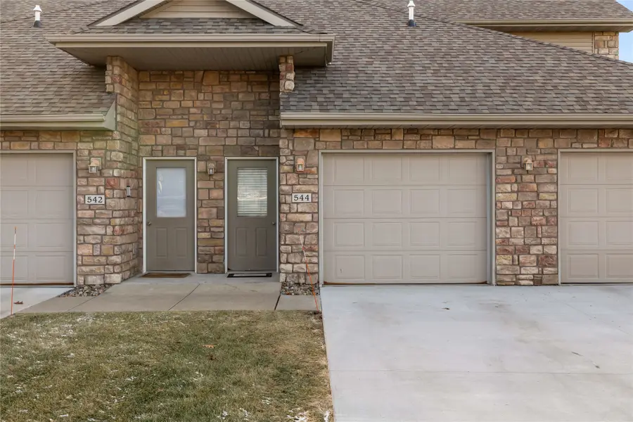 544 Carrie Lane, Altoona, IA 50009 - Image #3