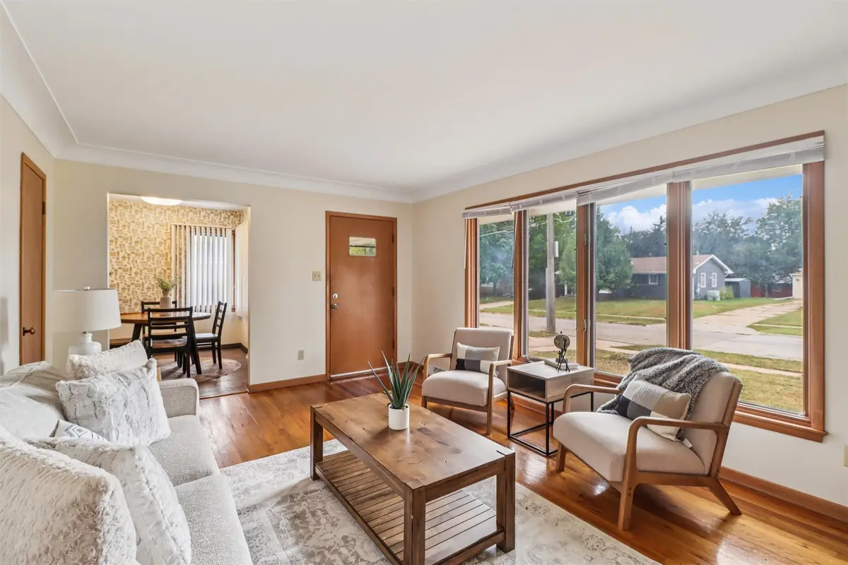 3929 64th Street, Urbandale, IA 50322 - Image #1