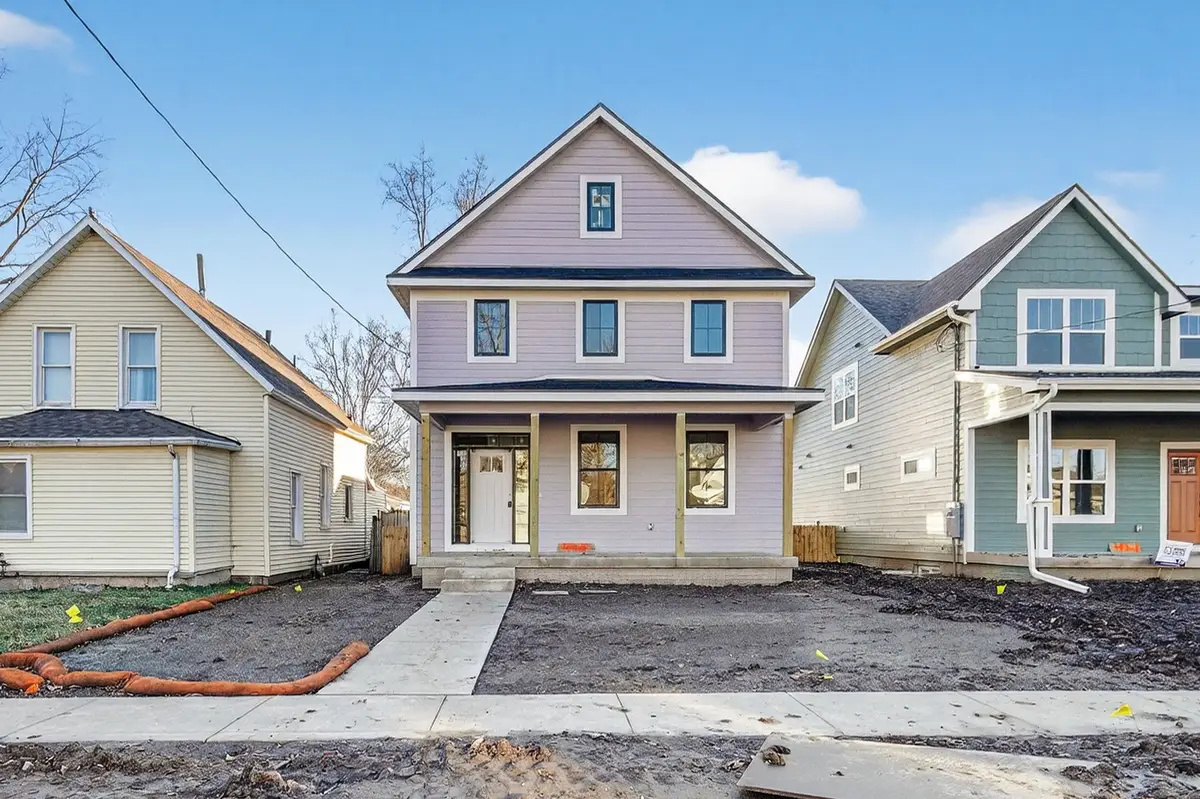 425 E Granger Avenue, Des Moines, IA 50315 - Image #1