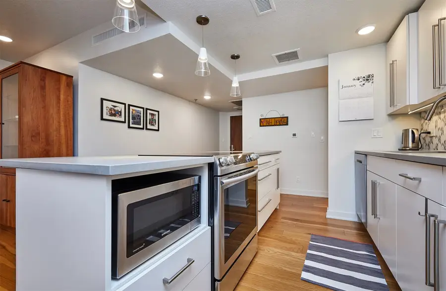 3930 Grand Avenue #4GN, Des Moines, IA 50312 - Image #3