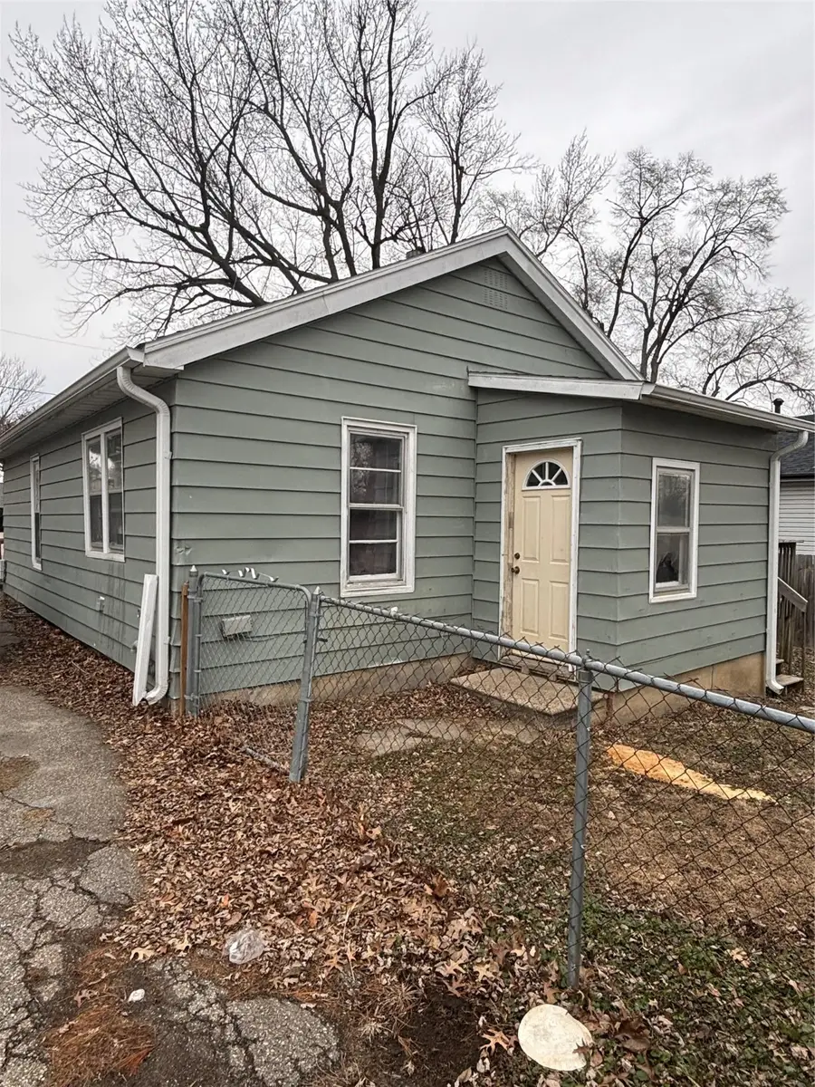 3215 SW 7th Street, Des Moines, IA 50315 - Image #2