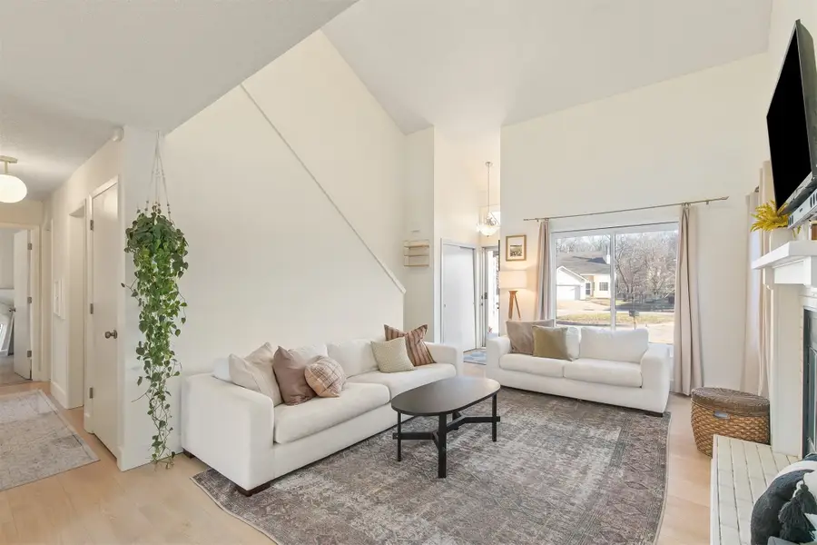 4828 71st Street, Urbandale, IA 50322 - Image #3