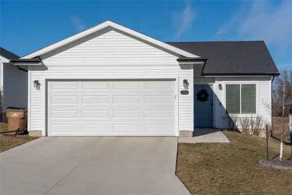 1355 Blazing Star Drive, Carlisle, IA 50047