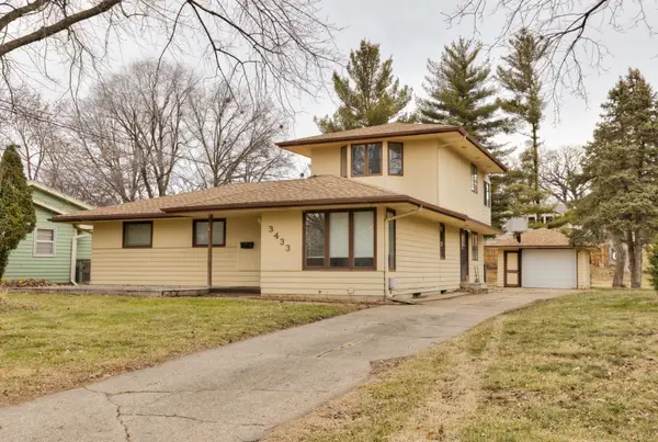 3433 Hillcrest Drive, Des Moines, IA 50310