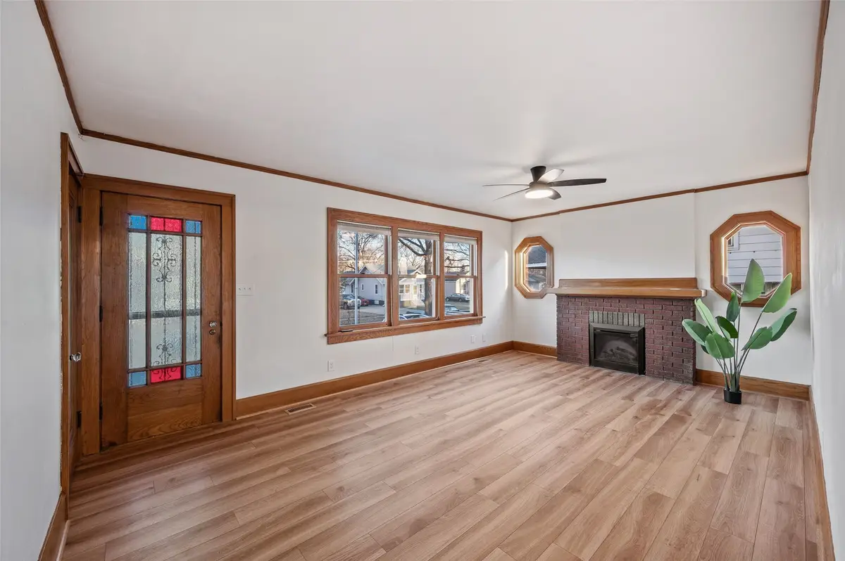 3836 8th Place, Des Moines, IA 50313 - Image #1