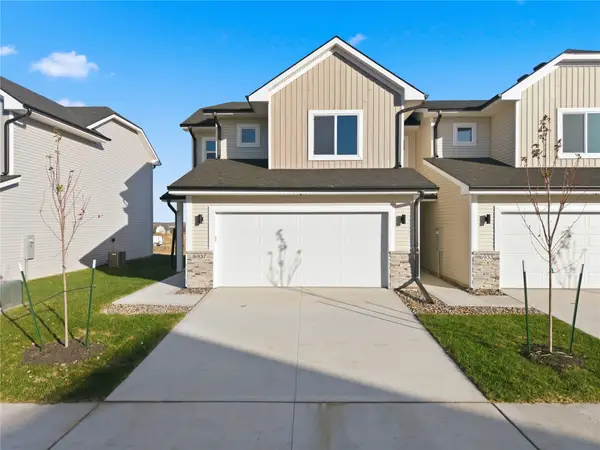 6937 Poppy Court, Johnston, IA 50131