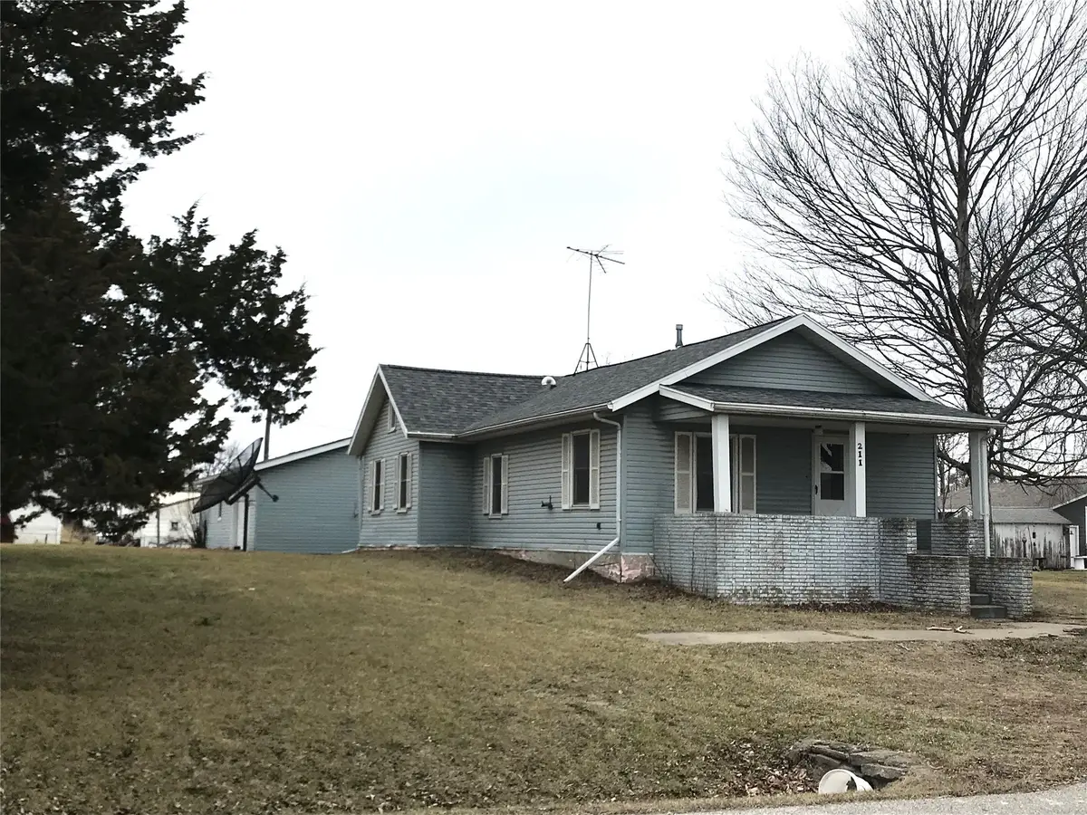 211 NE 3rd Street, Melcher Dallas, IA 50062 - Image #1