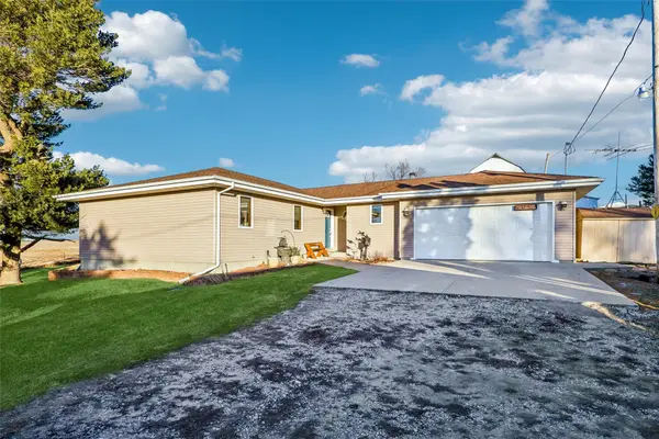 7164 Highway 117 S, Prairie City, IA 50228