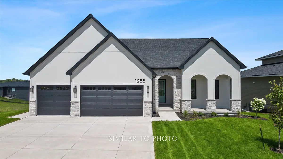 1394 S Auburn Place, West Des Moines, IA 50266 - Image #1