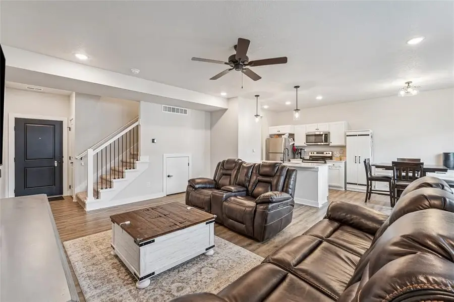 6949 Holly Court, Johnston, IA 50131 - Image #2