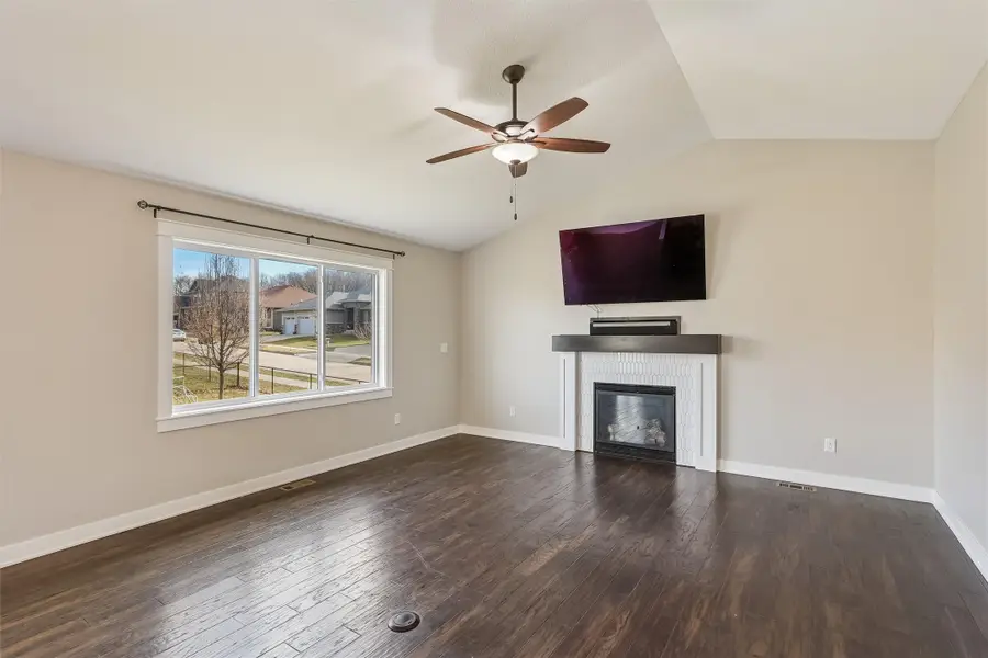 2503 E 47th Street, Des Moines, IA 50317 - Image #2