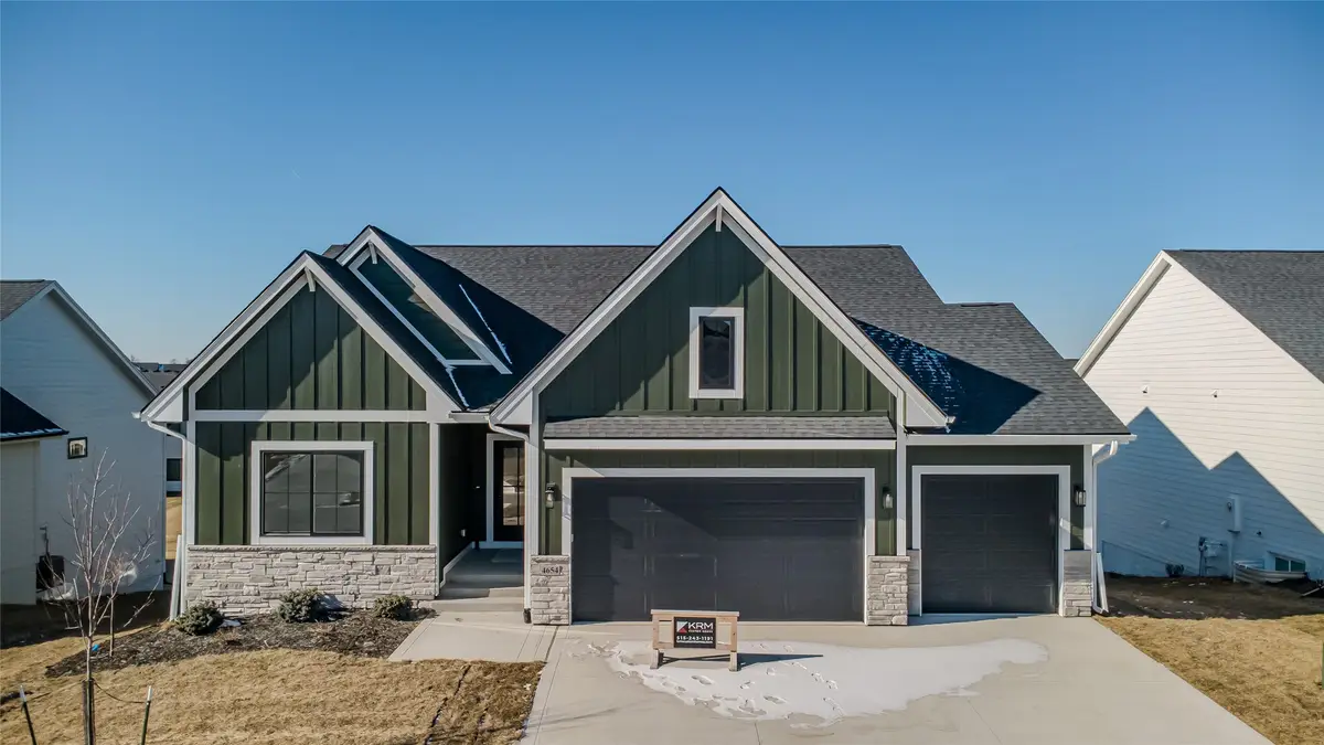 4654 178th Street, Urbandale, IA 50323 - Image #1