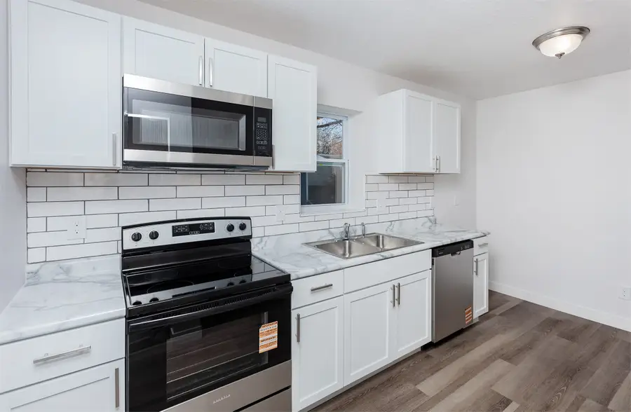 913 E 23rd Street, Des Moines, IA 50317 - Image #3