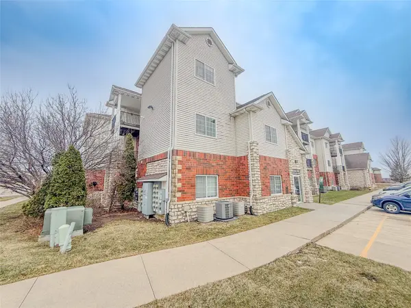 6255 Beechtree Drive #4202, West Des Moines, IA 50266