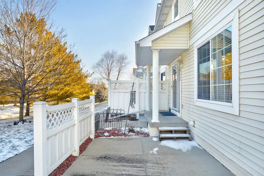 15411 Westbrook Drive, Urbandale, IA 50323 - Image #3