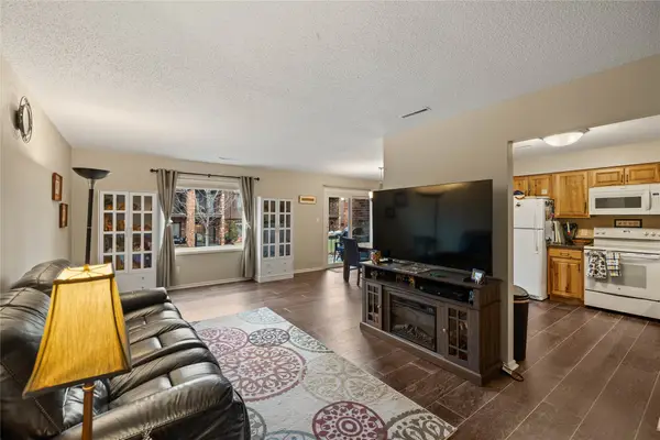 4773 Woodland Avenue #5, West Des Moines, IA 50266