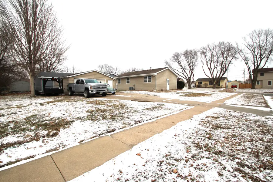 504 NW Linden Street, Ankeny, IA 50023 - Image #2