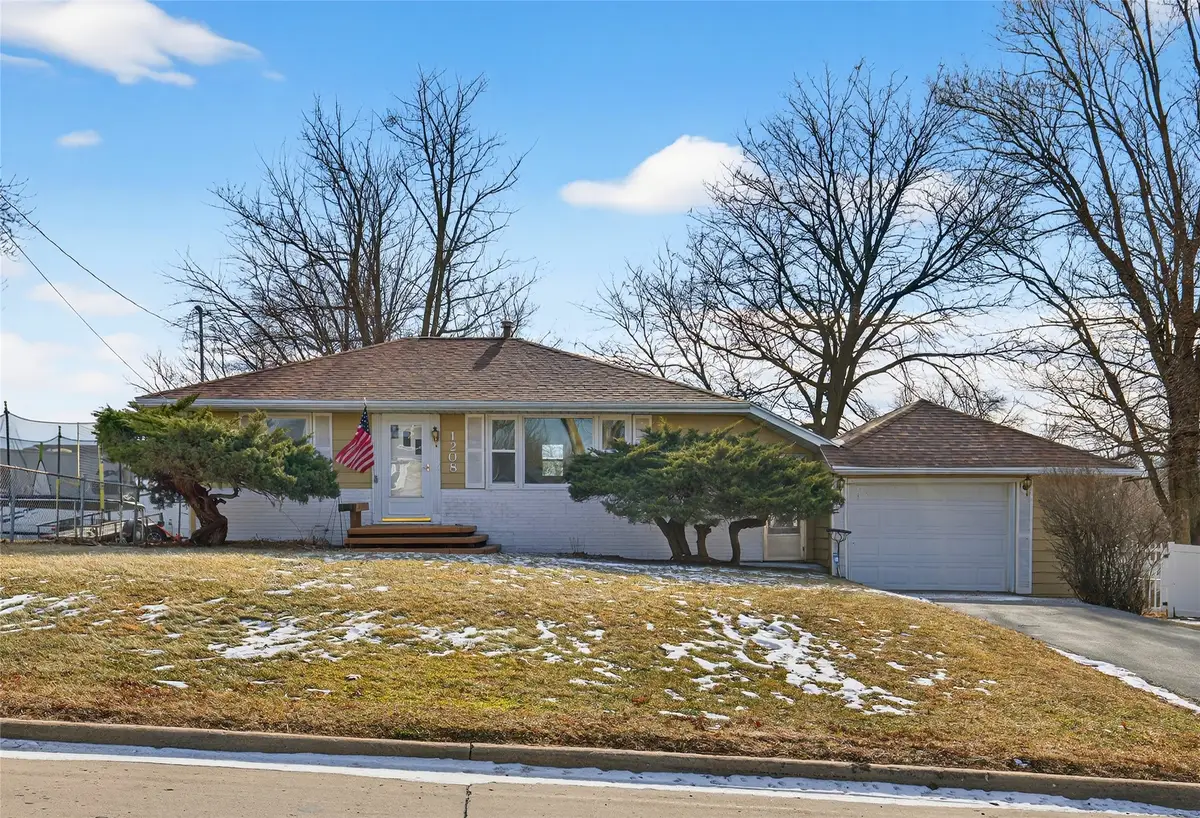 1208 Burnham Avenue, Des Moines, IA 50315 - Image #1