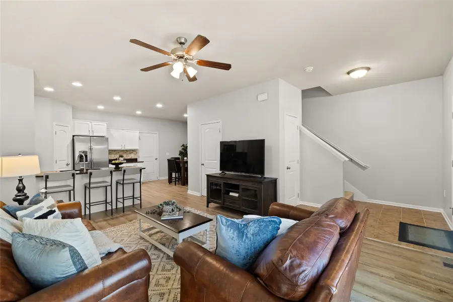 9165 Greenspire Drive #104, West Des Moines, IA 50266 - Image #3