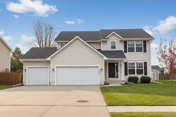 1003 10th Avenue Se, Altoona, IA 50009