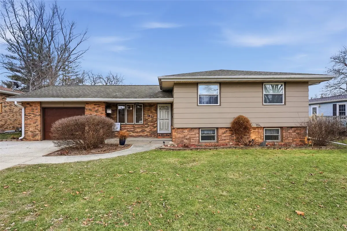 1811 Iowa Street, Perry, IA 50220 - Image #1