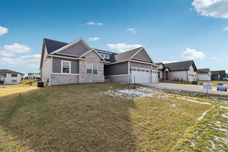 2227 Green Leaf Circle, Norwalk, IA 50211 - #2