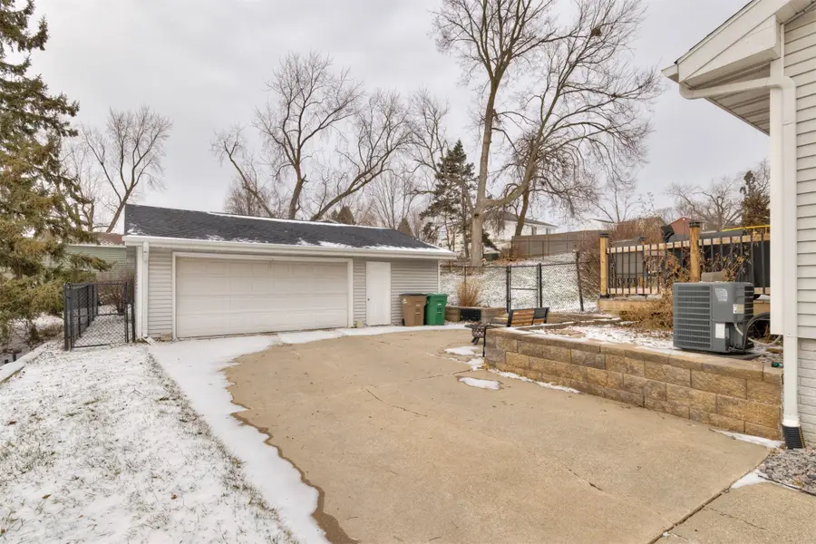 390 Becky Lynn Boulevard, Pleasant Hill, IA 50327 - Image #3