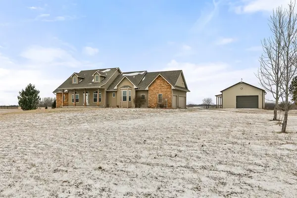 2360 SE 108th Street, Runnells, IA 50237