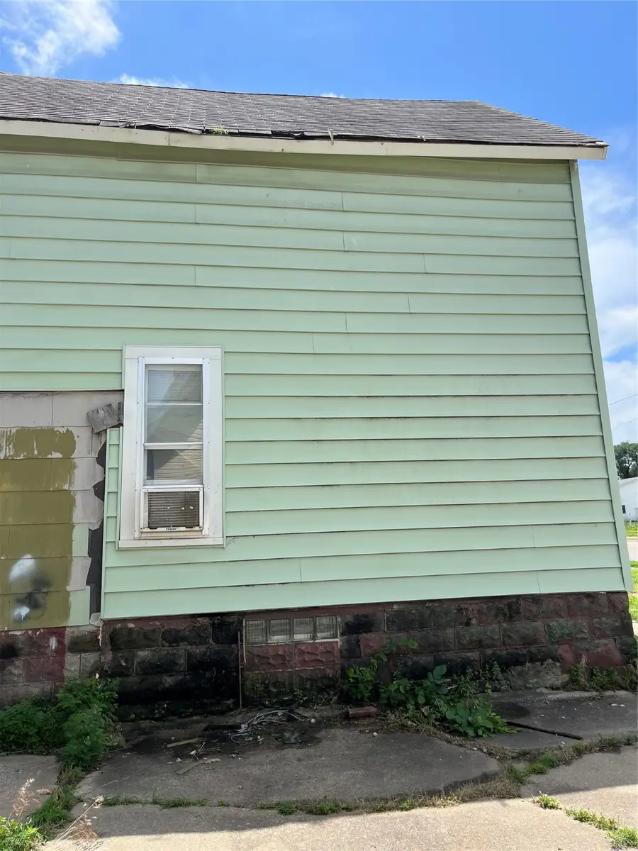 409 N 3rd Avenue, Marshalltown, IA 50158 - Image #3