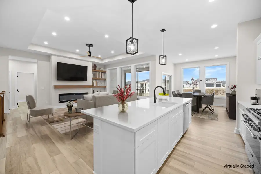 18007 Hammontree Circle, Clive, IA 50325 - Image #3