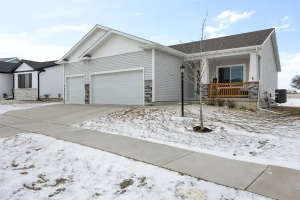 6706 NE 9th Court, Des Moines, IA 50313