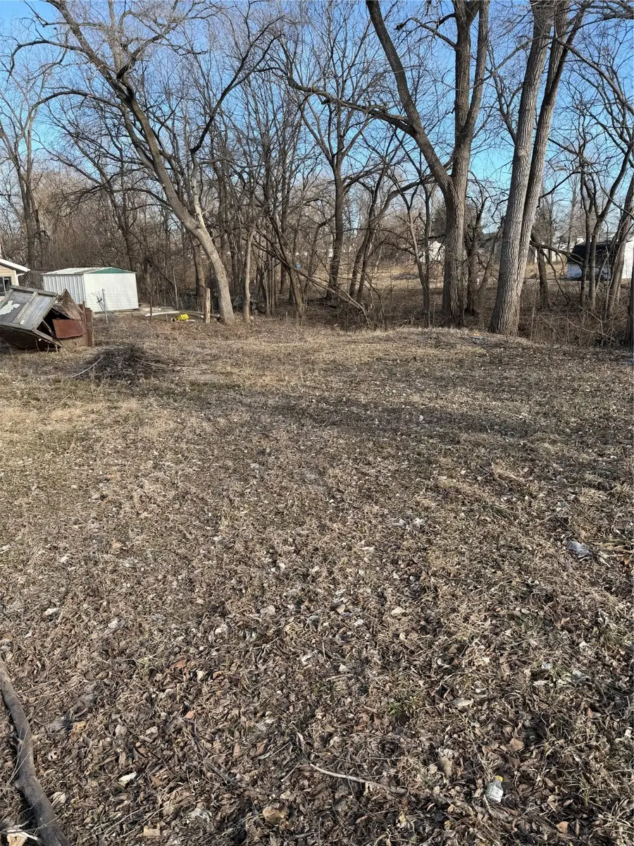 2816 NE Norwood Lane, Des Moines, IA 50317 - Image #2