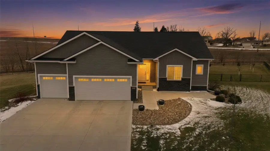 403 S Haley Lane, Prairie City, IA 50228 - Image #2