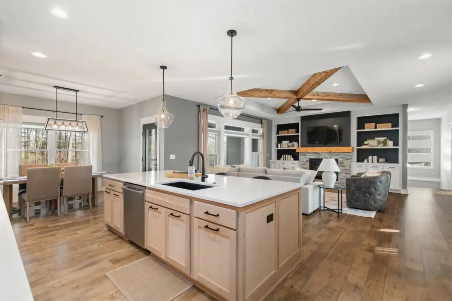 5780 Sunburst Drive, Pleasant Hill, IA 50327 - Image #2