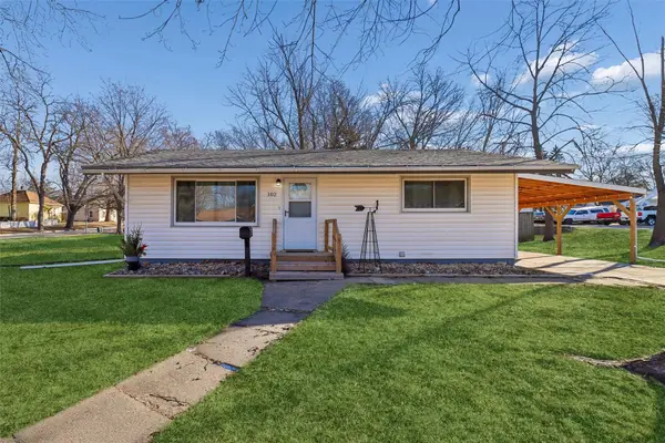 102 S F Street, Indianola, IA 50125