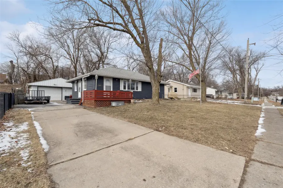 7460 Southview Drive, Des Moines, IA 50315 - Image #2
