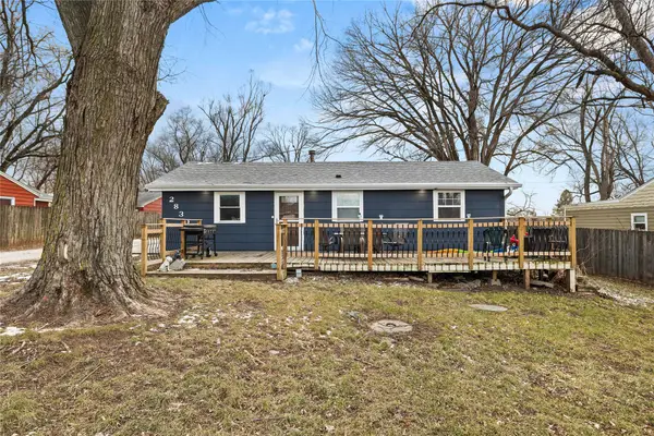 2830 NE 53rd Court, Des Moines, IA 50317