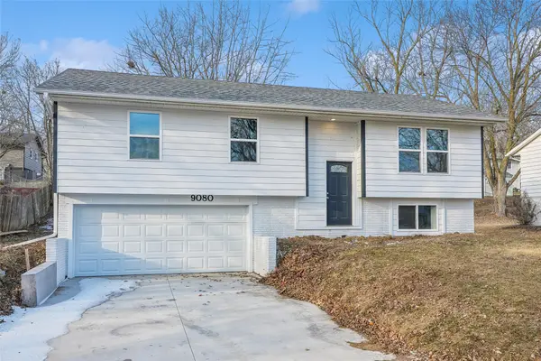 9080 Oakwood Drive, Norwalk, IA 50211