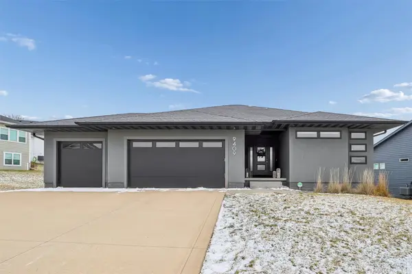 9409 Foxtail Circle, Norwalk, IA 50211