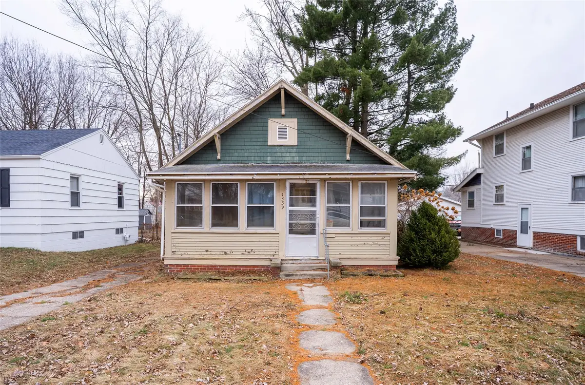 1339 E Sheridan Avenue, Des Moines, IA 50316 - Image #1