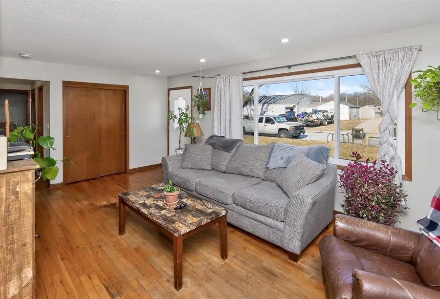 3111 E Clinton Avenue, Des Moines, IA 50317 - Image #2