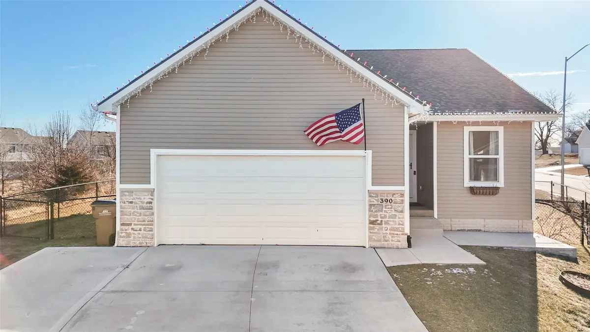 390 Commons Drive, Carlisle, IA 50047 - Image #1