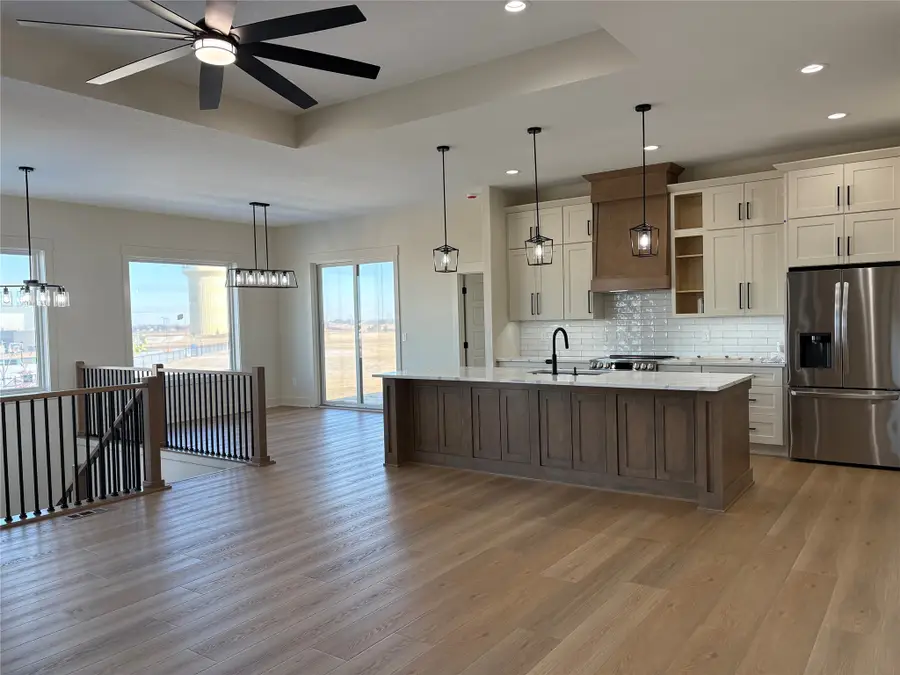 17203 Brookview Drive, Urbandale, IA 50322 - Image #3