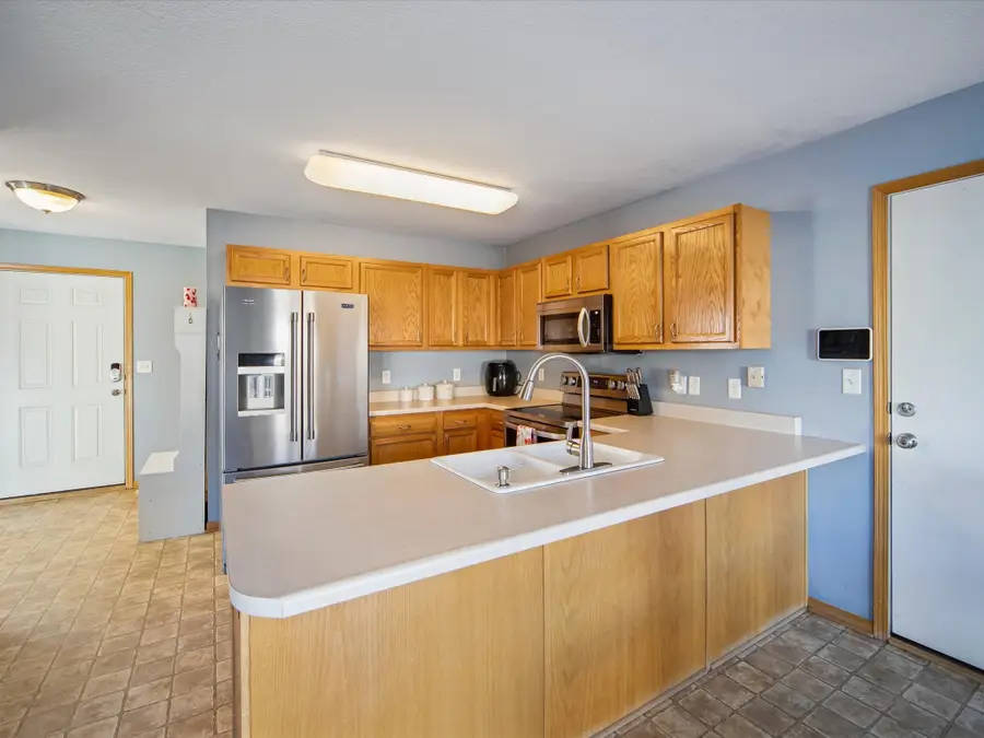 3406 E 49th Street, Des Moines, IA 50317 - Image #3