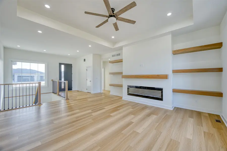 17981 Hammontree Circle, Clive, IA 50325 - Image #2