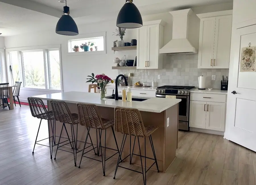 1070 Harrington Way, Waukee, IA 50263 - #3