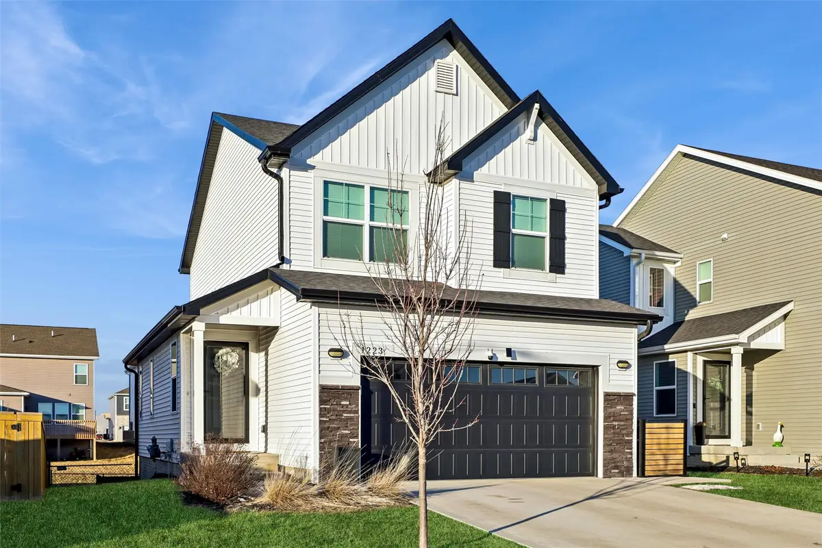 1223 NW Yorktown Drive, Waukee, IA 50263 - Image #1