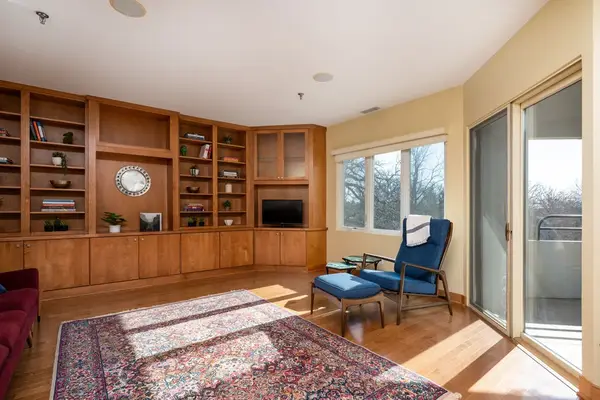 3930 Grand Avenue #3GS, Des Moines, IA 50312