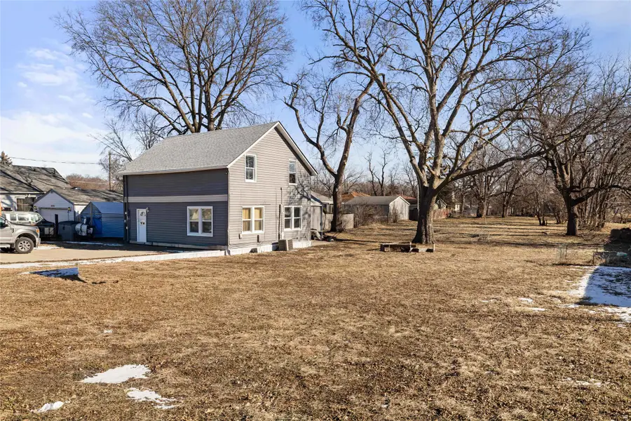 4147 E 29th Street, Des Moines, IA 50317 - Image #2